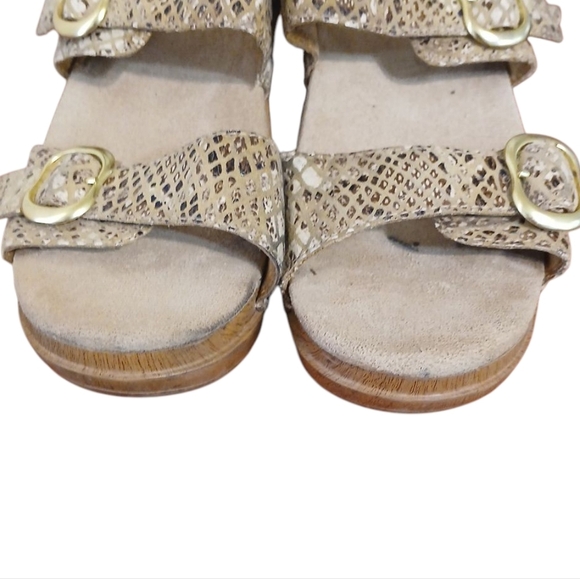 Dansko Snake Embossed Leather Sandals Double Strap Open Toe Mule Sz 8 - Picture 3 of 11